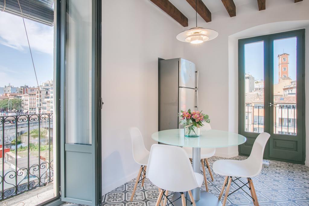 Flateli Rambla 5 3-2 Apartman Girona Szoba fotó